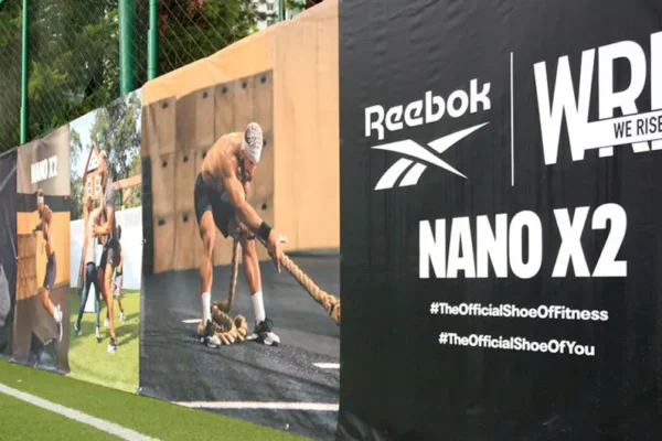 ¡Vive la Activación Reebok Nano X2 en CDMX! Observa a los atletas dominar el campo deportivo, jalando cuerdas y corriendo con una agilidad inigualable. Únete a la acción y siente tú mismo el poder de Reebok Nano X2.